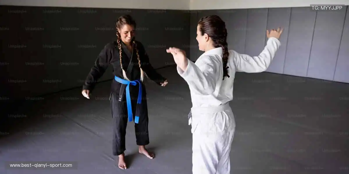 📱 指尖轻点,赛事同步全球!🌍